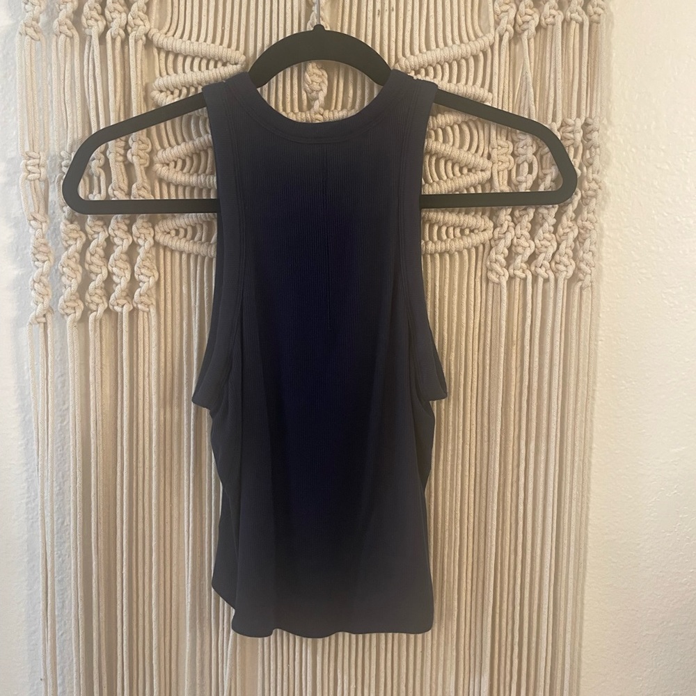 lululemon hold tight top